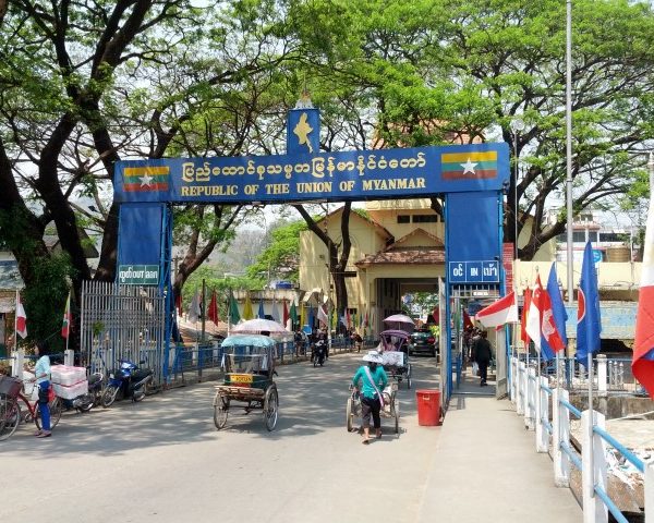 Border crossing, Myanmar